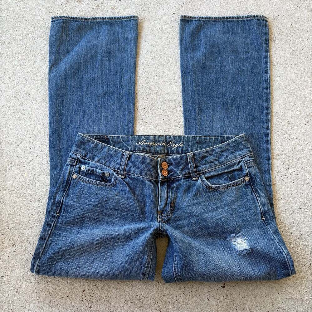 American Eagle Distressed Flare Jeans Blue Denim Low Rise Artist